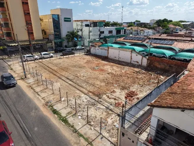 Imóvel 20x30 próximo a Unimed Teresina