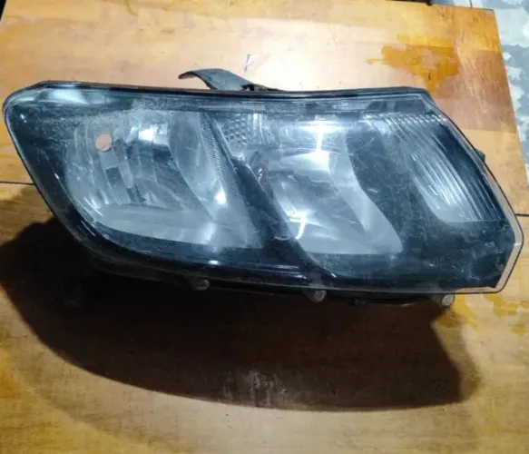 Farol Direito Renault Sandero Stepway Novo Recuperado
