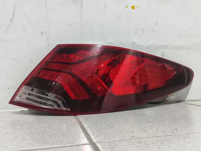 Lanterna HB20 sedan 2021 2022 LD original