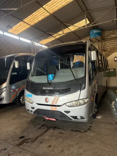 Micro onibus 32 lugares