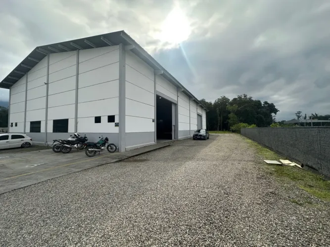 Galpão industrial 749 M2- aluga-se