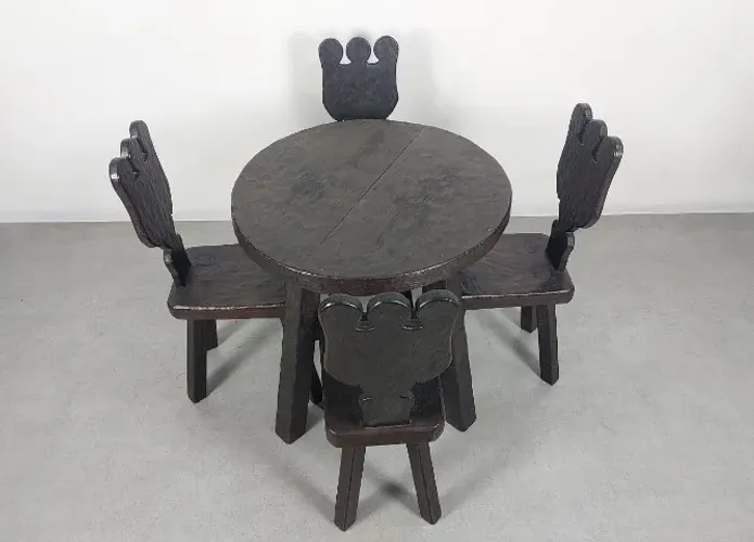 Mesa com 4 Cadeiras Rustico Década de 60, construído em madeira maciça