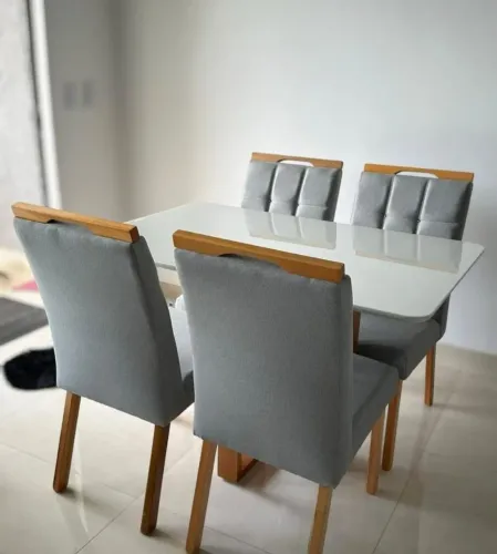 Mesa de Jantar 120x90 com 4 cadeiras