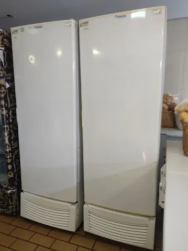 Fricon Freezer Vertical 220v 569 litros VCED569