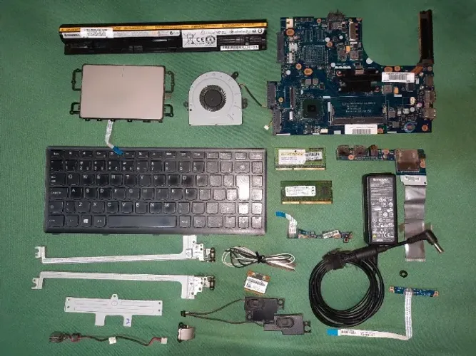 Vendo peças de notebook Lenovo Ideapad 4s, i5 de 3ª geração