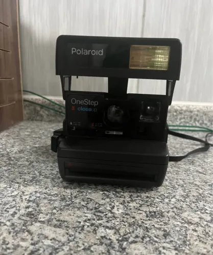 Câmera polaroid antiga