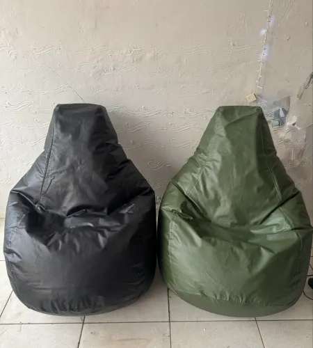 Puff Pera Preto e Verde Olívia 