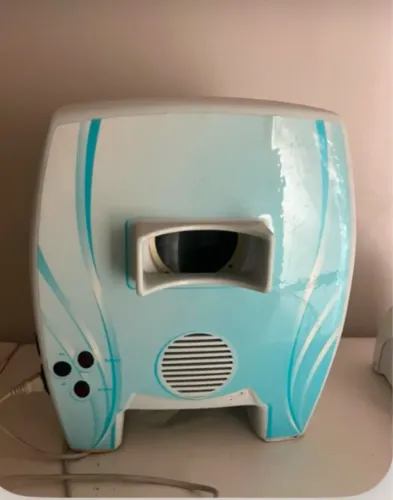 Aparelho para avaliação facial com Luz de wood