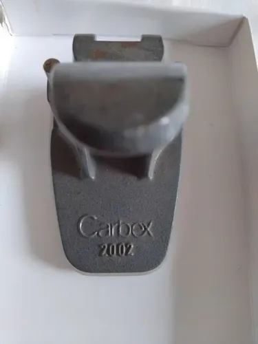 Furador de papel Carbex 2002 