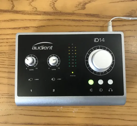 Interface AUDIENT iD14 função ADAT- BAIXOU O PRECO