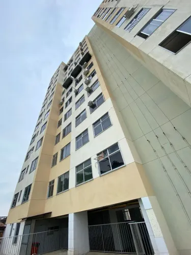 Apartamento no Edifício Gisela com armários planejados a venda 