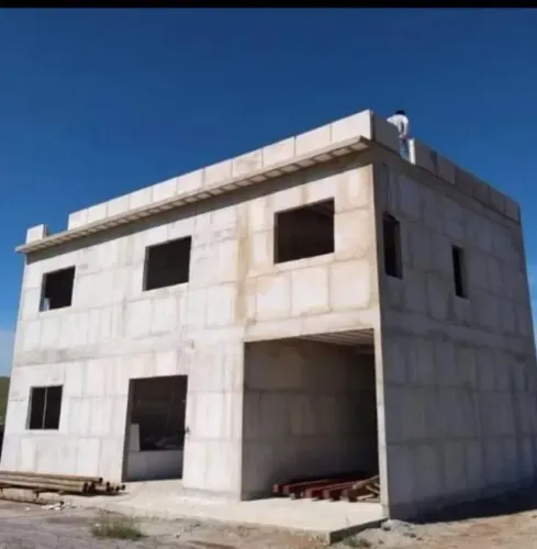Construção de Casas e Muros com Blocos Pré-Fabricados de Concreto