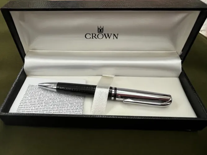 Caneta Crown - Elegância e Sofisticação