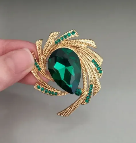 Broche Social de Pedra Verde (novo)
