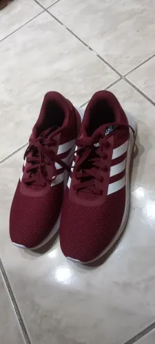Tênis Adidas NOVO