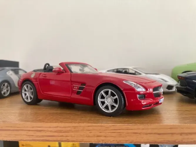 SLS AMG Roadster Maisto 1/24