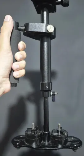 Steadycam Estabilizador de Imagem para câmeras e DSLRs leves