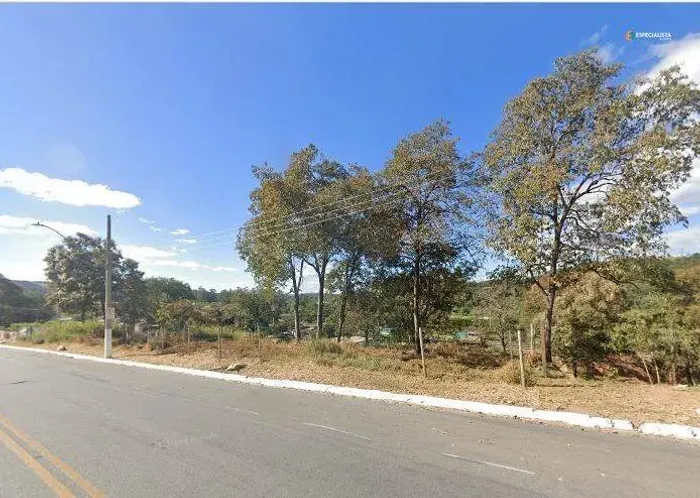 Terreno com 544m², projeto Aprovado na av principal do bairro Frimisa