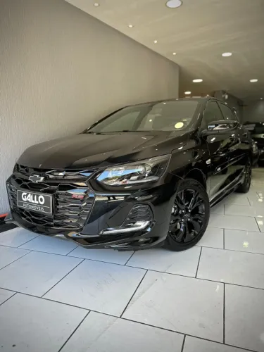 Chevrolet - Onix RS Turbo 2024 (9.000 Km / Garantia de Fábrica)