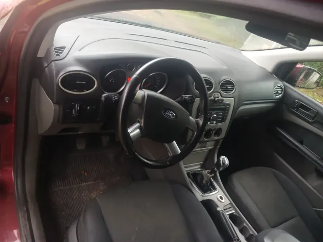 Ford Focus 1.6 S/se/se Plus Flex 8v/16v 5P 2011