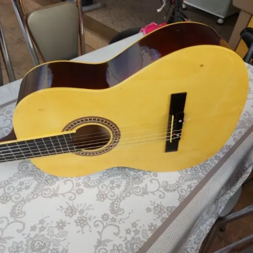 Violão Memphis seminovo