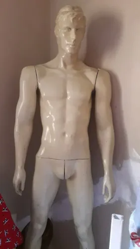 manequim de Fibra
