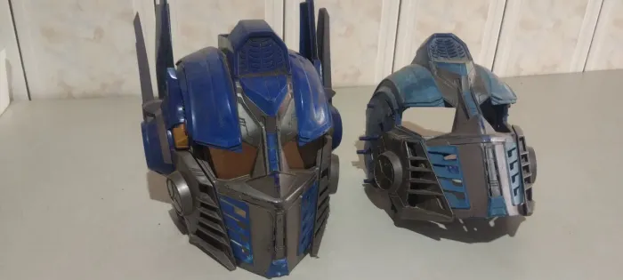 Capacete Transformers Optimus Prime Colecionável