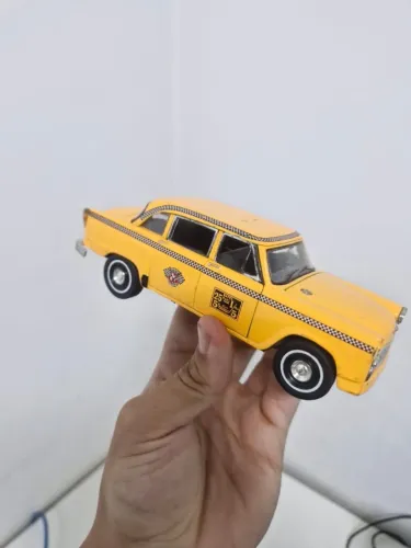 Miniatura Táxi Antigo (Yellow Cab) Clássico - SS 6853