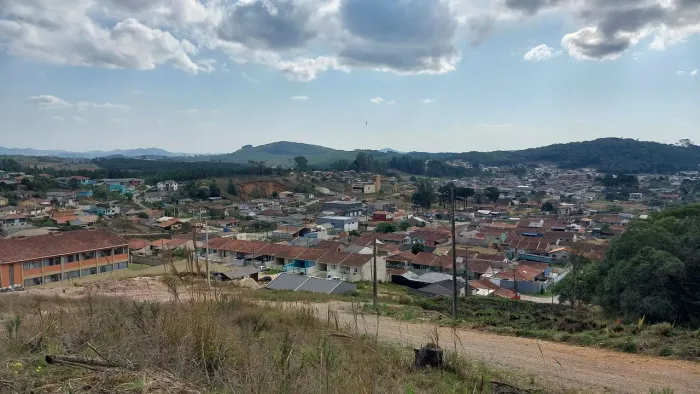 Vendo terreno com Vista privilegiada em Bocaiuva do Sul 