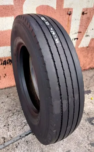 Pneu 8.5 aro 17.5 caminhão  3/4 semi-novo 