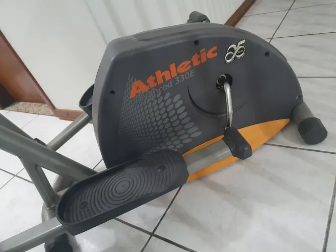 Elíptico Athletic Advanced 330E