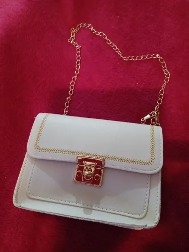 Bolsa nude com alsa de corrente - Nova