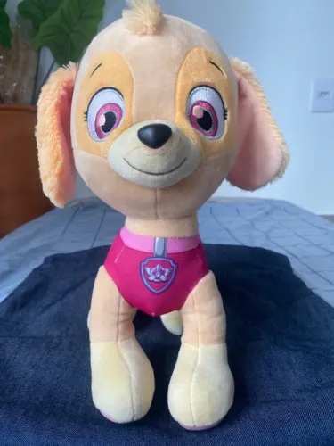 Pelúcia Skye da Patrulha Canina