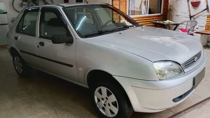 Fiesta Street 2003 único dono c/ 85 mil km