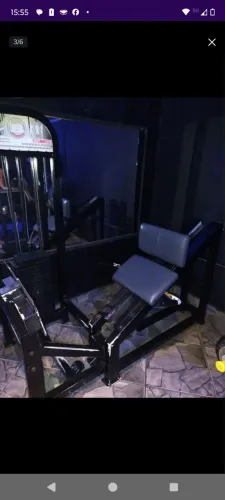 Aparelho de musculação 