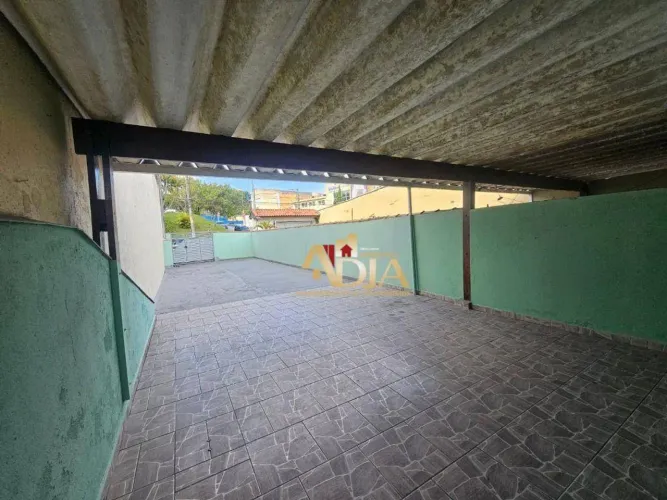 Casa com 2 dormitórios para alugar, 125 m² por R$ 2.500,00/mês - Vila Assis Brasil - Mauá/