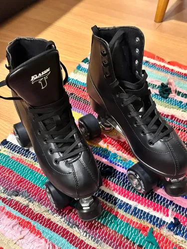 Patins Quad Traxart Klassic 8 (39/40) + Kit proteção Oxelo 500
