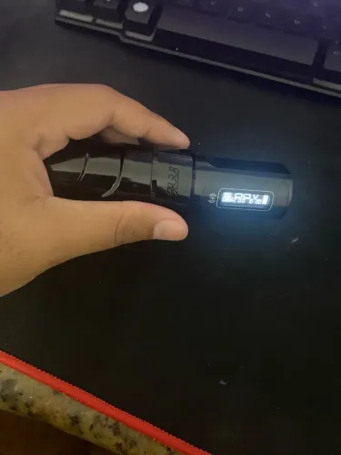 Máquina de Tatuagem FK Irons Flux Max - 4 meses de uso (apenas uma bateria!)