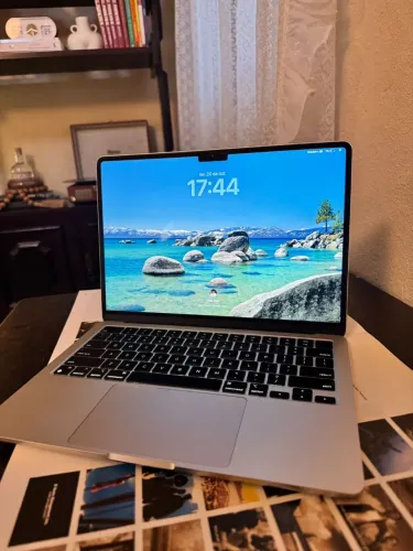 Macbook Air M2 256GB 8GB de RAM