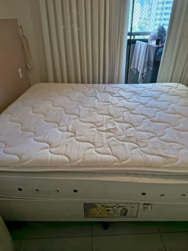 Cama box Queen