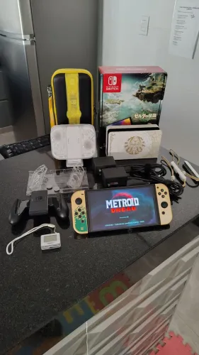 Nintendo Switch OLED Edição Zelda Japonês Desbloqueado