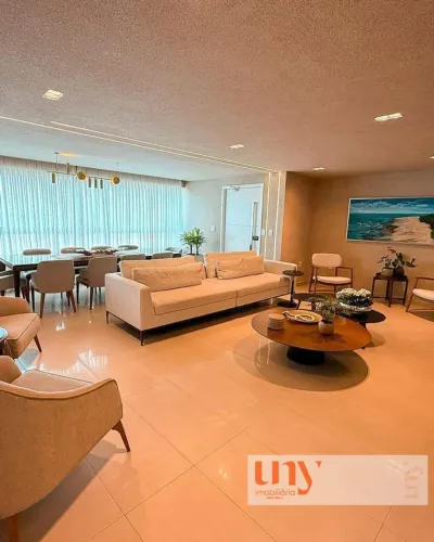 Cobertura duplex com 300 m² e 4 suítes no Brisamar