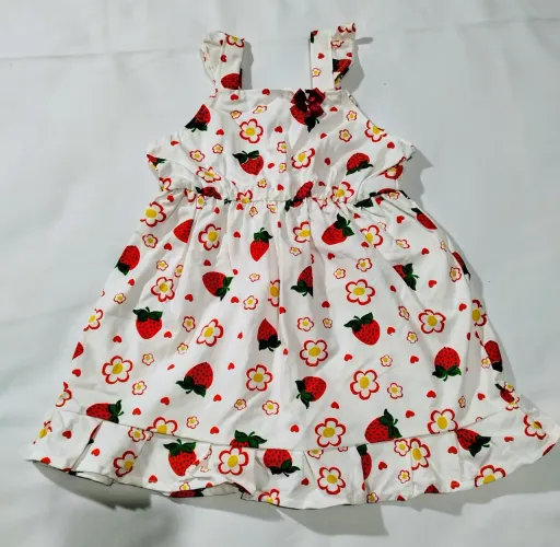 Vestido infantil, novo, tamanho 4.