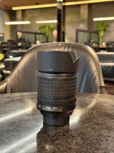 Nikon 18-105mm F3.5-5.6