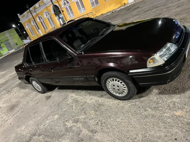 Chevrolet Monza Classic SE 2.0 /mpfi E EFI 2P E 4P 1992