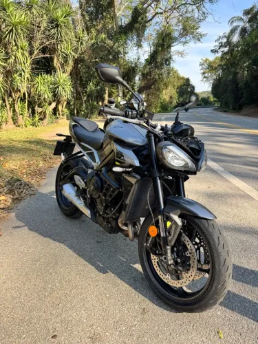Street triple 765