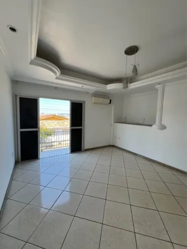 Apartamento em Criciúma - 3 quartos 2 vagas de garagem, ISENTO DE CONDOMINIO