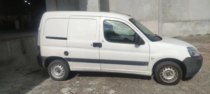Peugeot Partner Furgão 1.6 16v/ 1.6 16V Flex 3P 2018