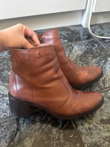 Bota da Santa Lolla tam 39