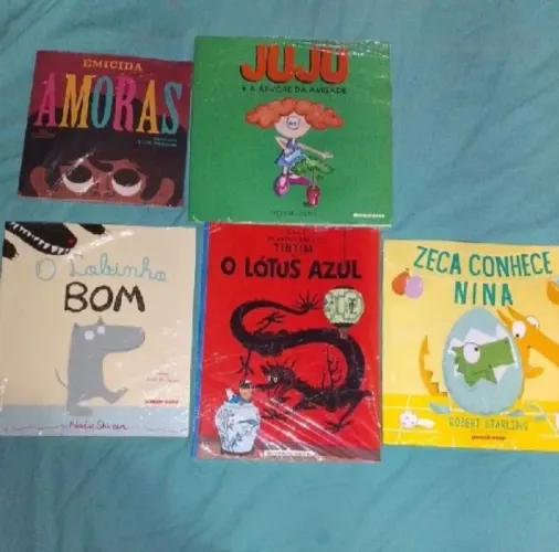 Coleção com 5 livros infantis